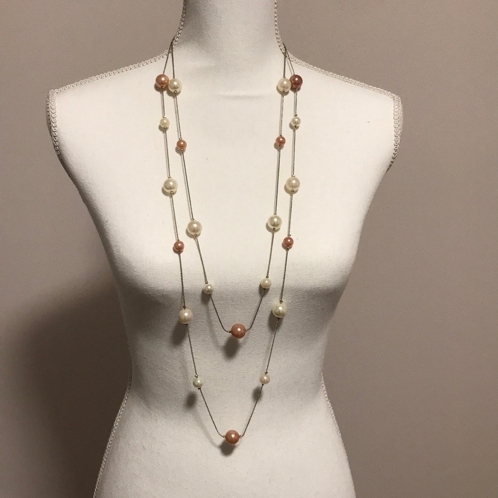 Pink and white pearl necklace
